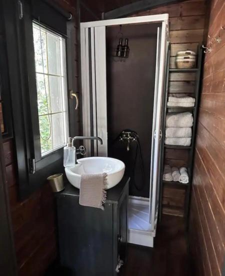 Roulotte / Tiny House Dans Les Alpilles Hotel Saint-Rémy-de-Provence Exterior foto